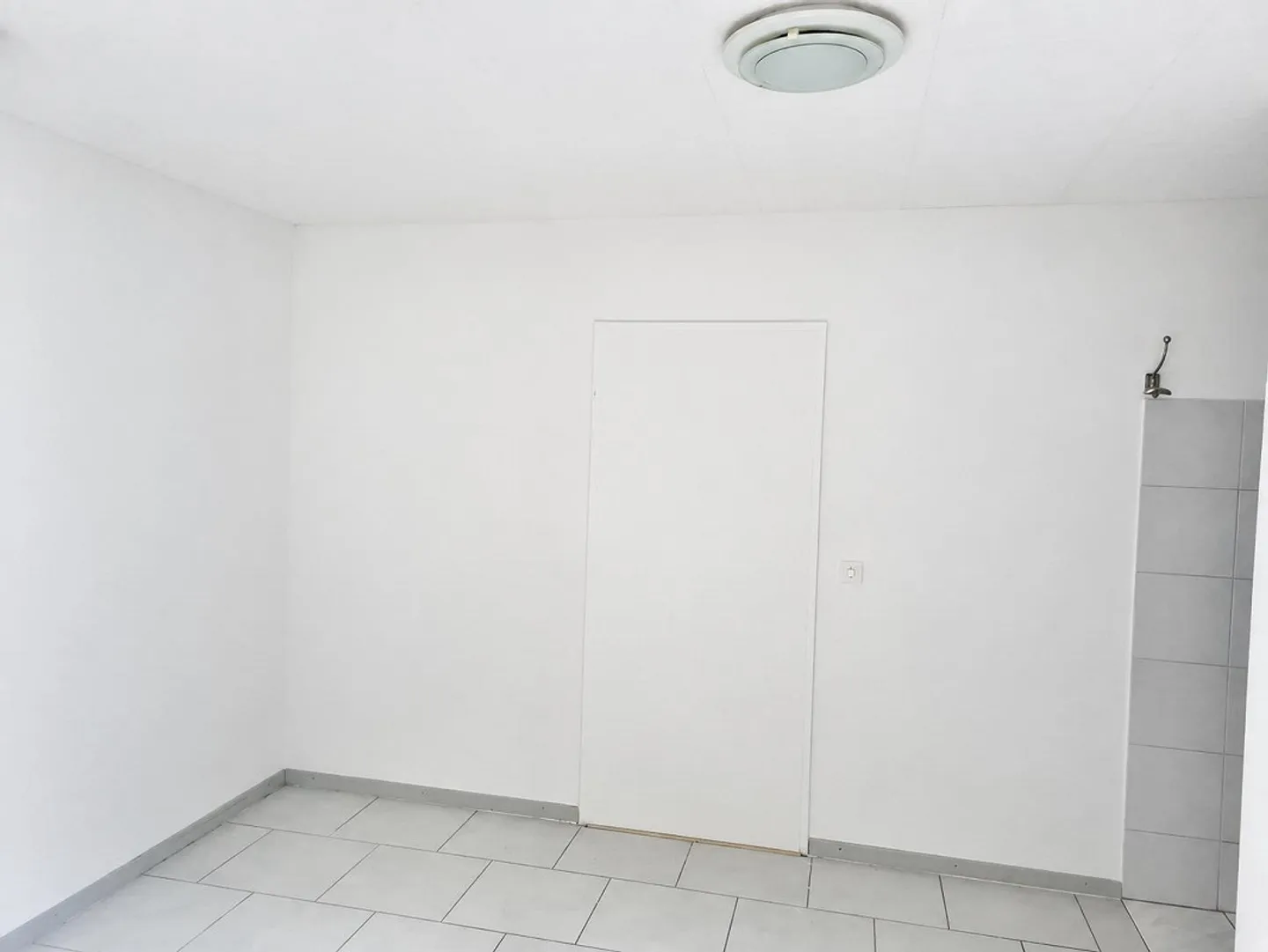 Petit atelier à louer - Photo 2 sur 5