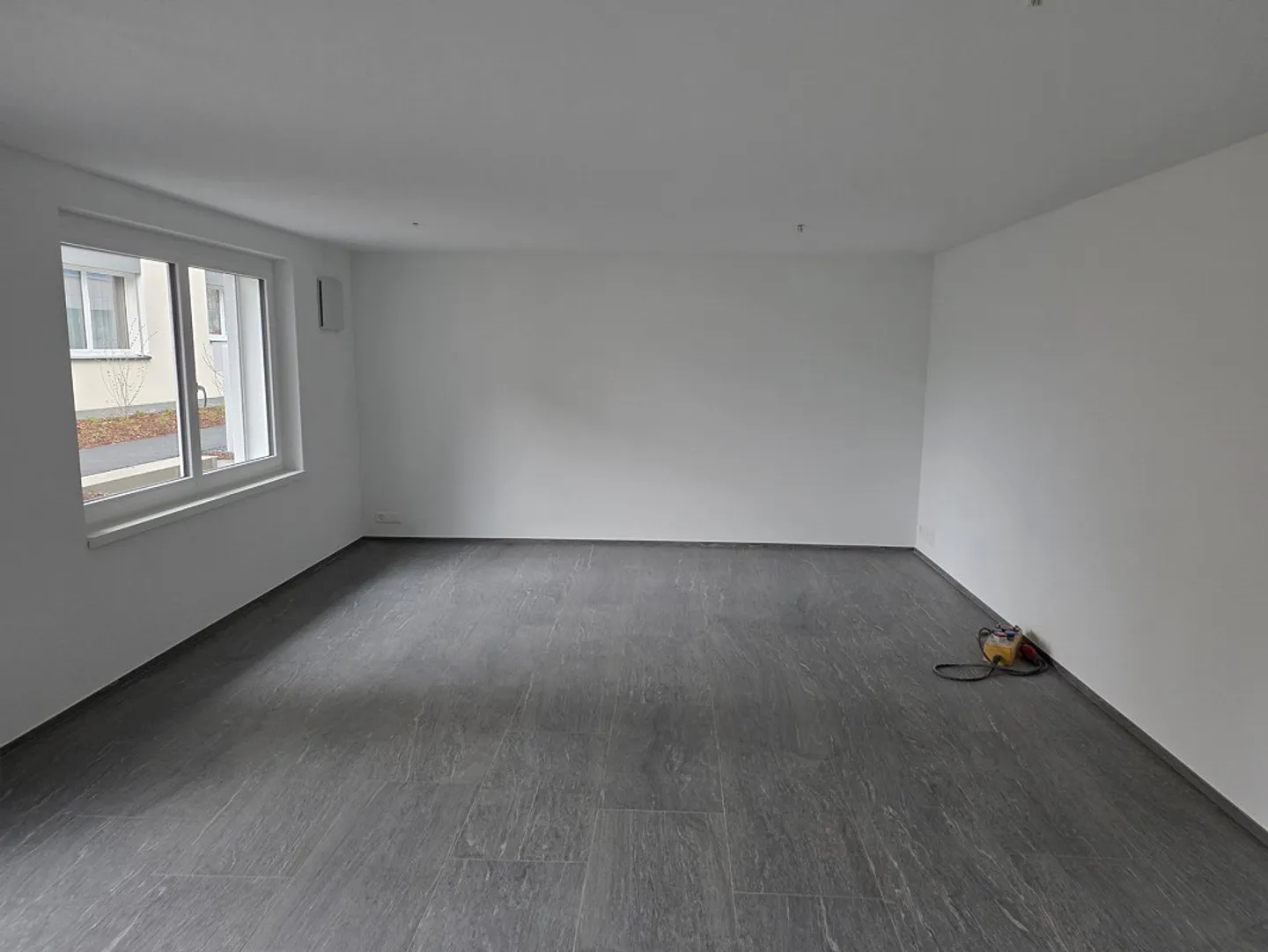 Gewerberaum im Zentrum von Lauerz - Photo 3 of 5