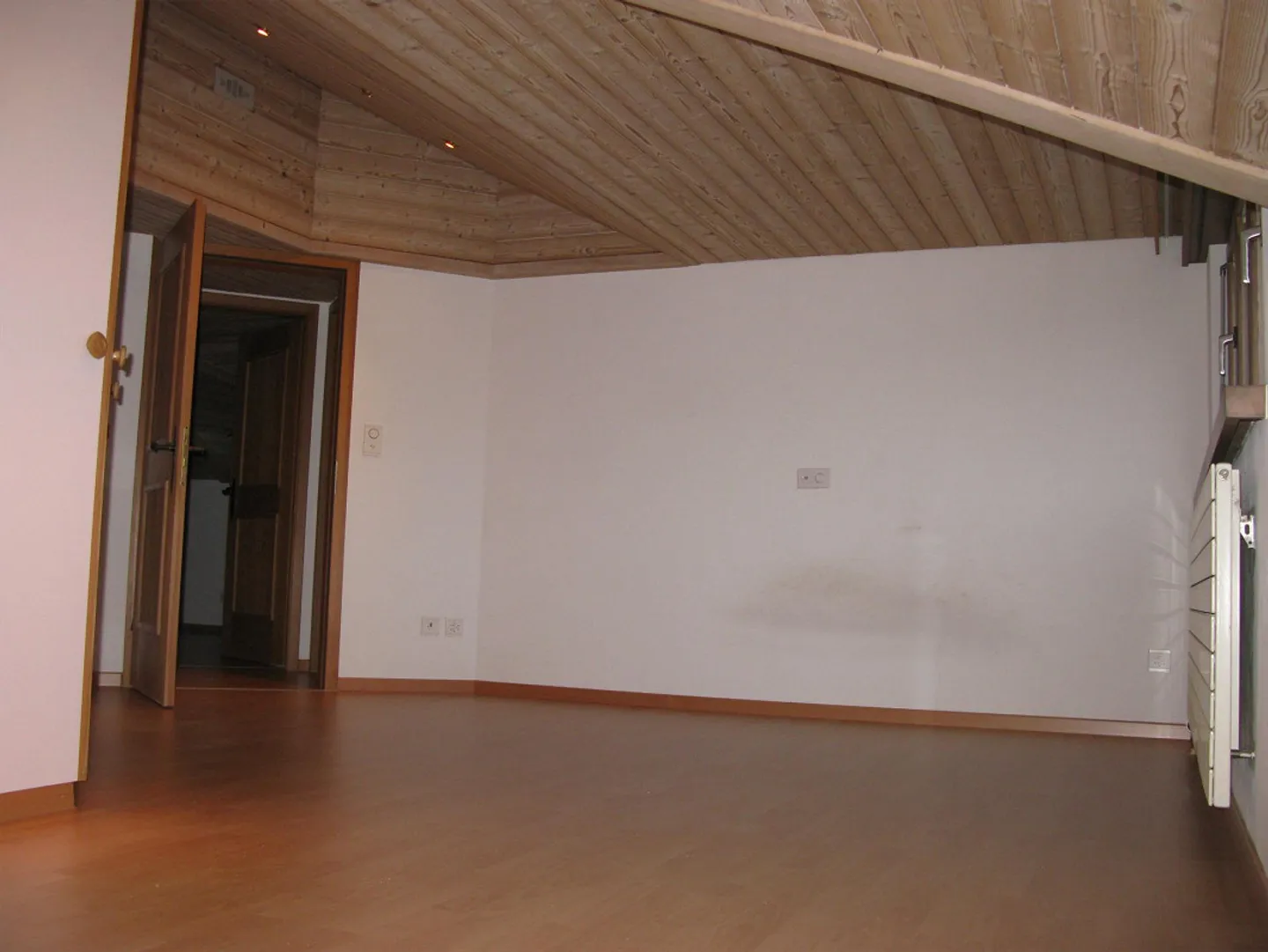 4 1/2 Room Maisonette Apartment in the Center - Photo 12 of 19