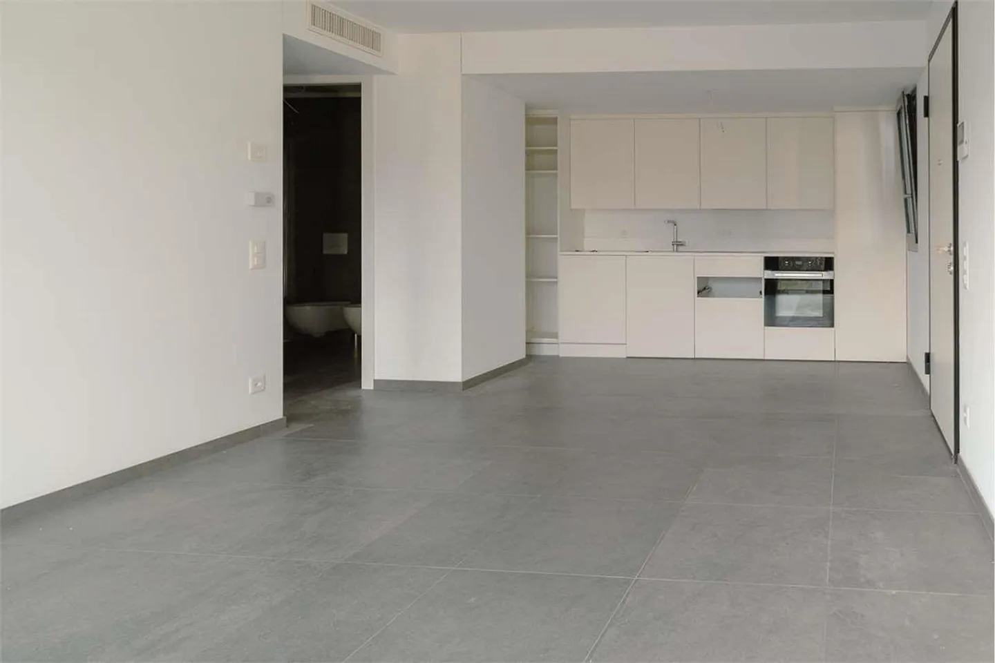 Vacallo: exclusive 2.5-room high-end apartment with a view of greenery - Photo 7 of 12