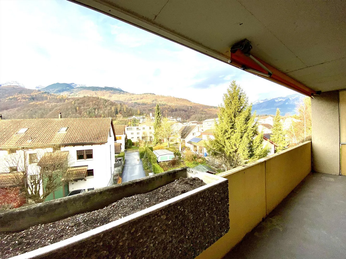 Appartement 3.5 pièces dans un beau quartier résidentiel - Photo 4 sur 8