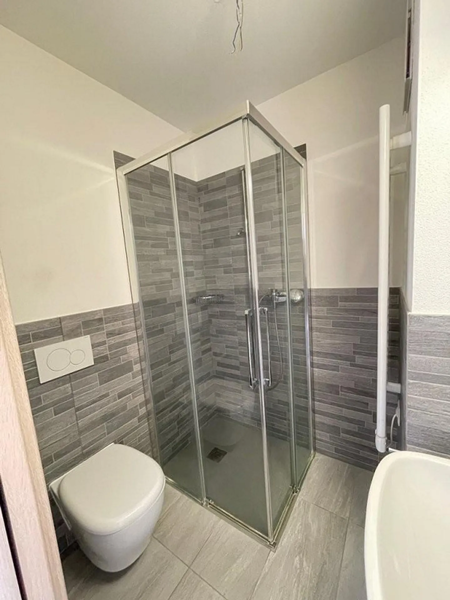 Bright apartment in a small building - Photo 6 of 10