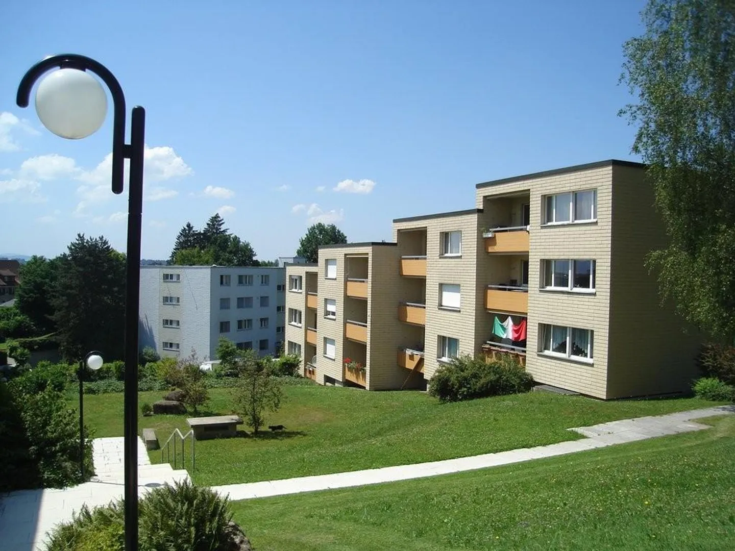 Töffparkplatz for rent! - Photo 1 of 1