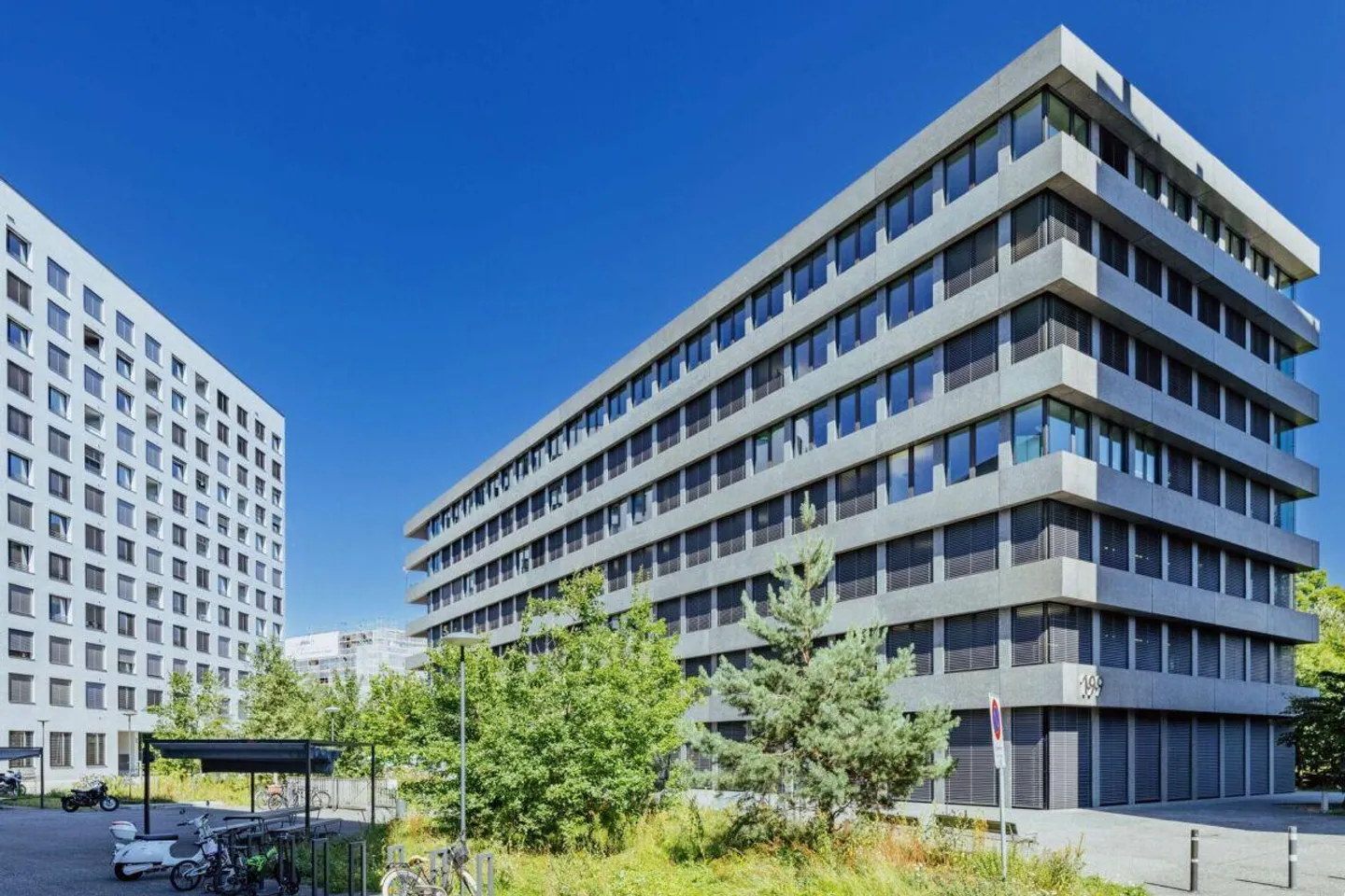 542 m² High Class Office with a View - Your New Chapter on the 6th Floor - Photo 13 of 16