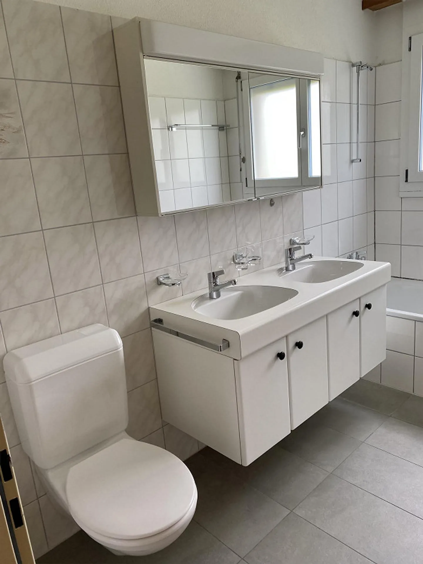 Appartamento 4.5 stanze in una posizione tranquilla e soleggiata - Foto 10 di 11