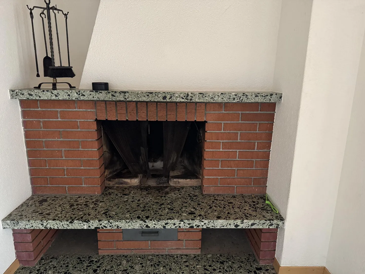 2 1/2 Room Apartment - Photo 4 of 7