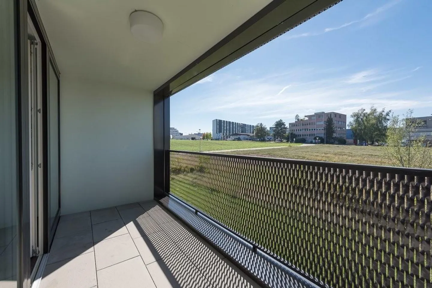 Un Début d'Appartement Heureux - Photo 7 sur 8