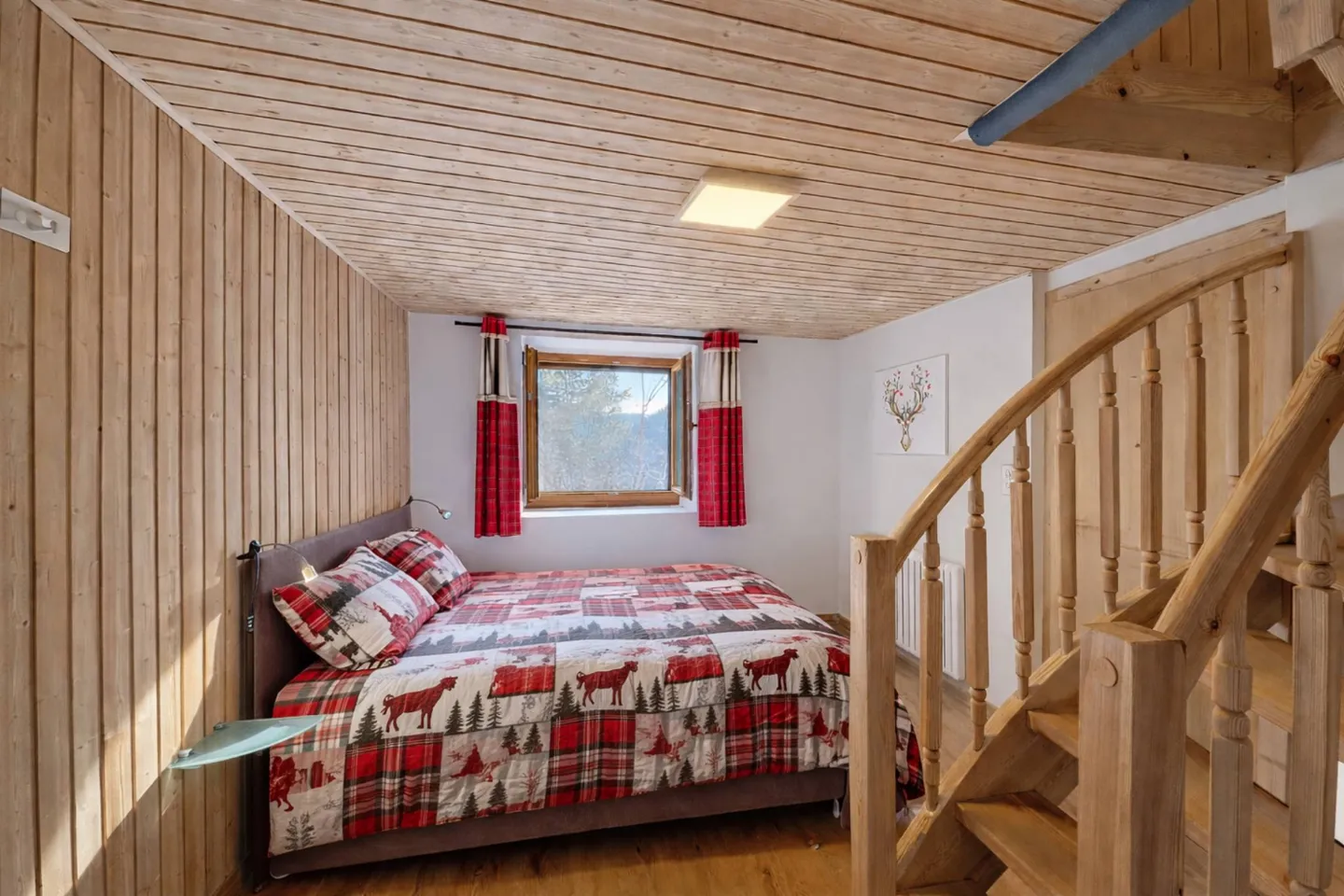 Reihenhaus mit authentischem Charme, komplett renoviert - Foto 4 von 6