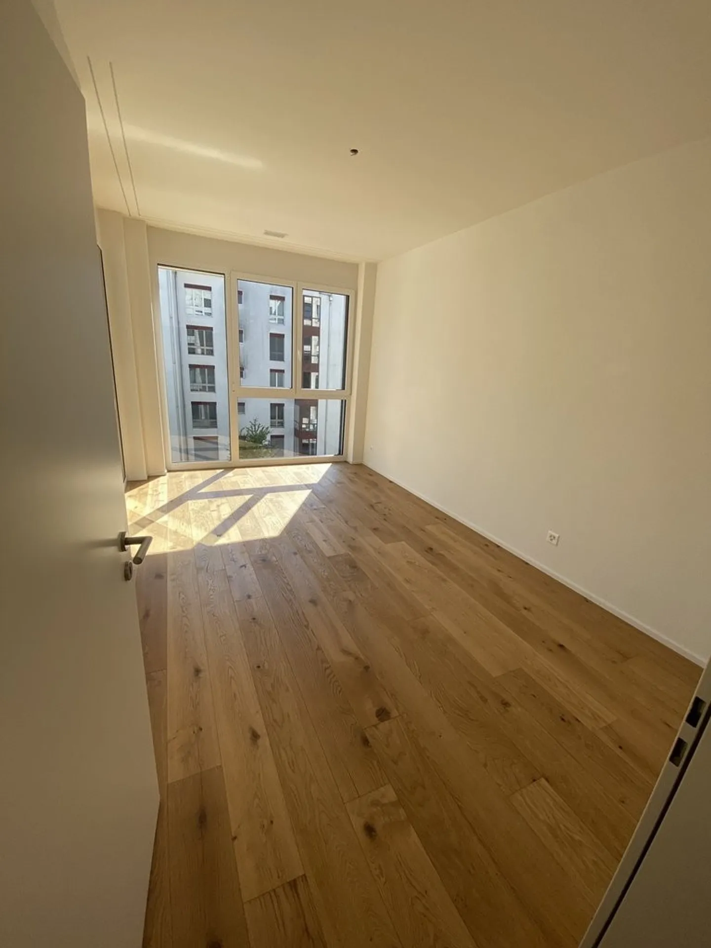 Modernes 2.5-Zimmer-Apartment - Foto 3 von 7
