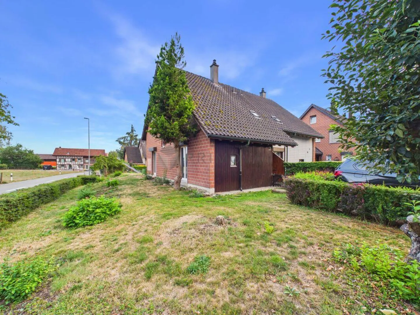 Corner House with Generous Garden and Lots of Potential - Photo 10 of 11