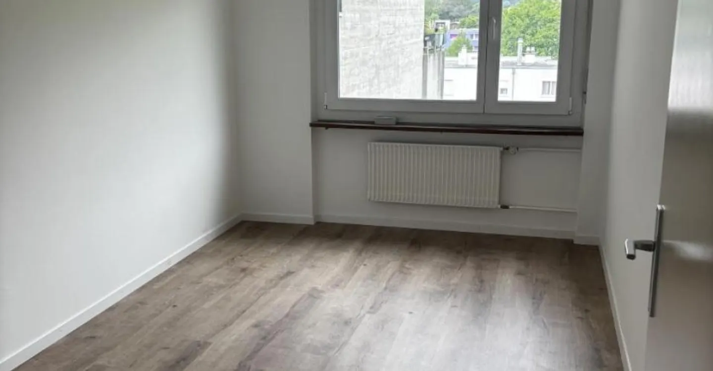 Spacious Apartment with View - Photo 6 of 12