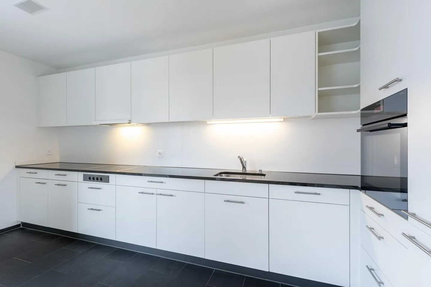 Gemütliche Wohnung mit Balkon in Bern - Foto 2 von 11