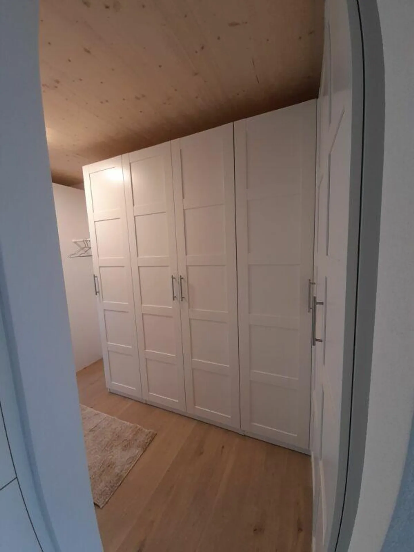 Charmant appartement meublé avec balcon dans une petite résidence - Photo 5 sur 6