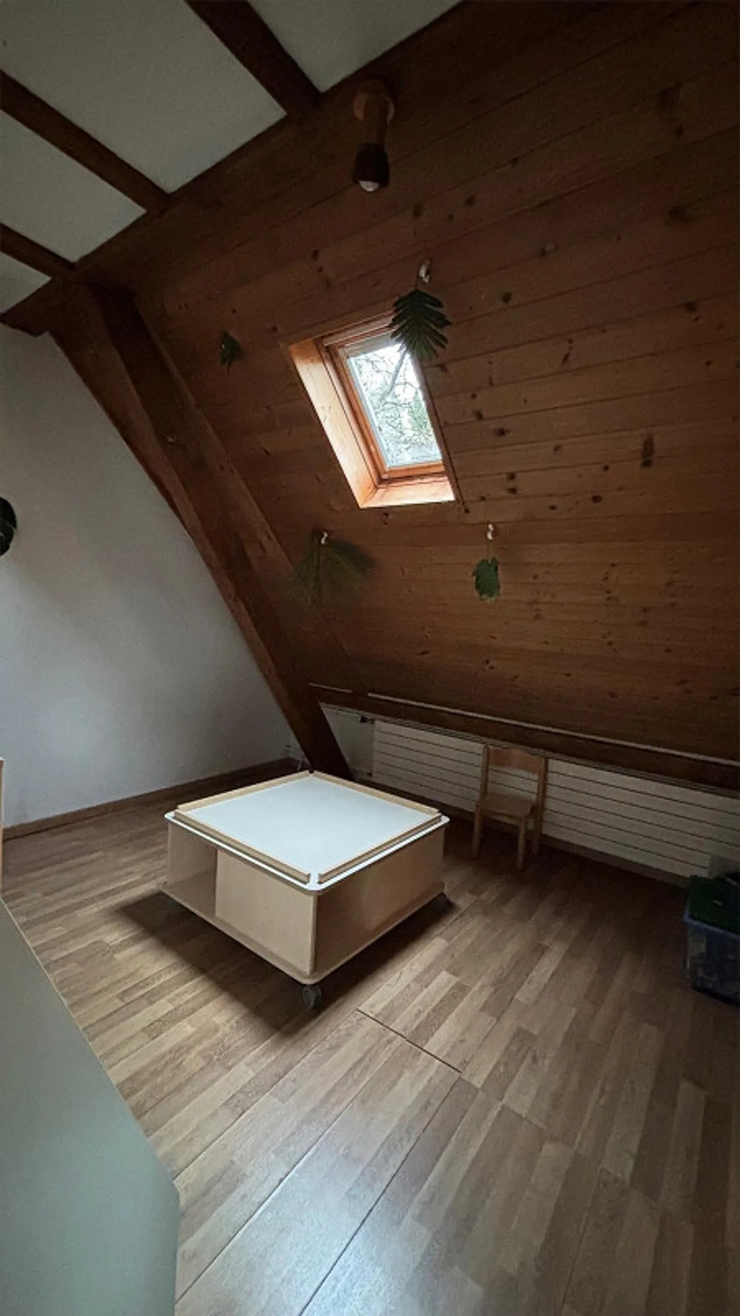 Maison individuelle de 10 pièces avec grand jardin et réserves d'utilisation - Photo 18 sur 29