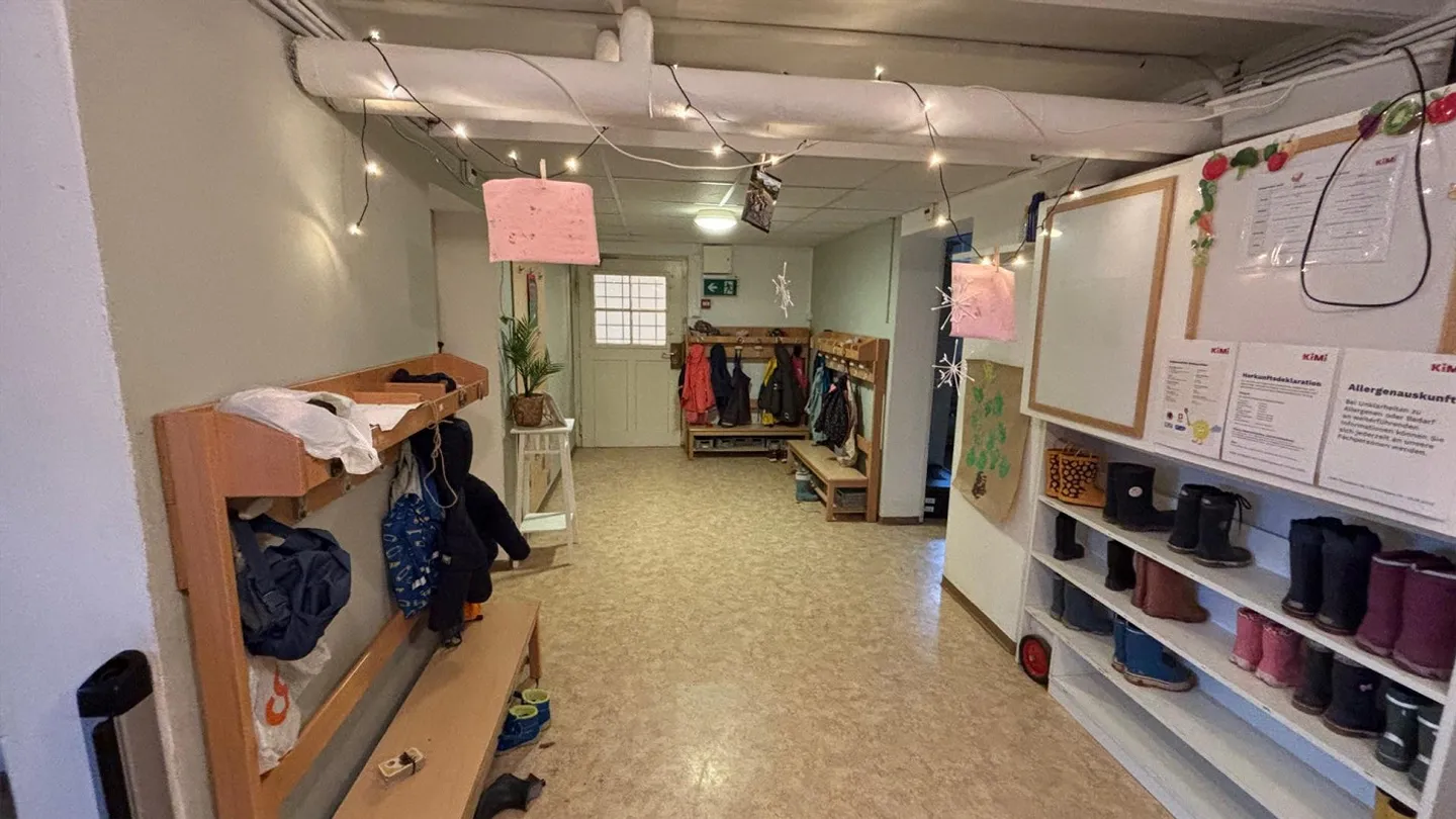 Maison individuelle de 10 pièces avec grand jardin et réserves d'utilisation - Photo 20 sur 29