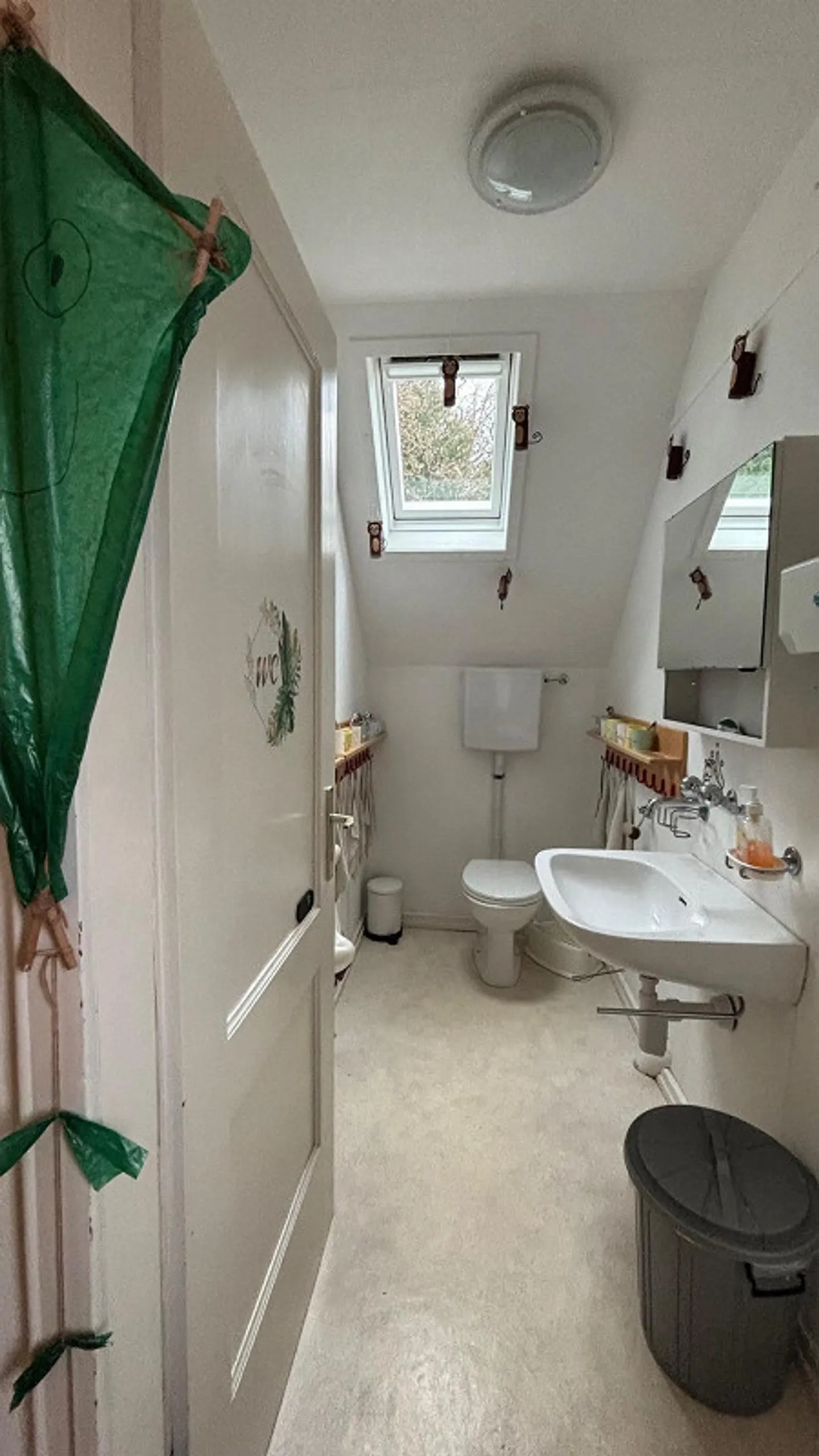 Maison individuelle de 10 pièces avec grand jardin et réserves d'utilisation - Photo 19 sur 29