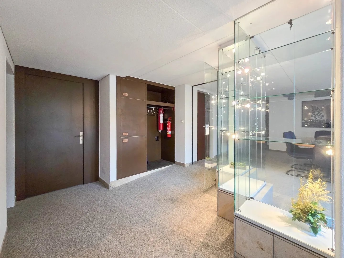 Vielseitige Gewerberäume - Foto 2 von 9