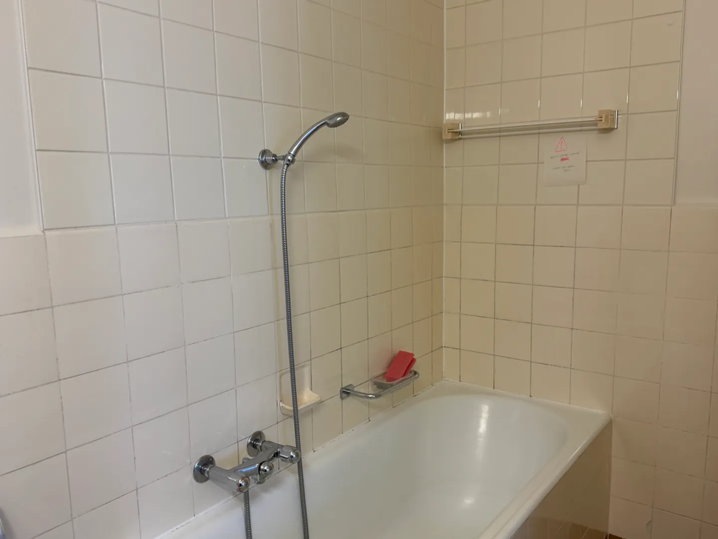 Charming 2-Room Apartment - Photo 5 of 6