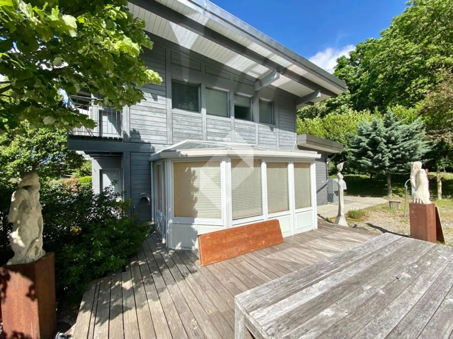 Villa indipendente dell'architetto al confine della foresta - Foto 2 di 13