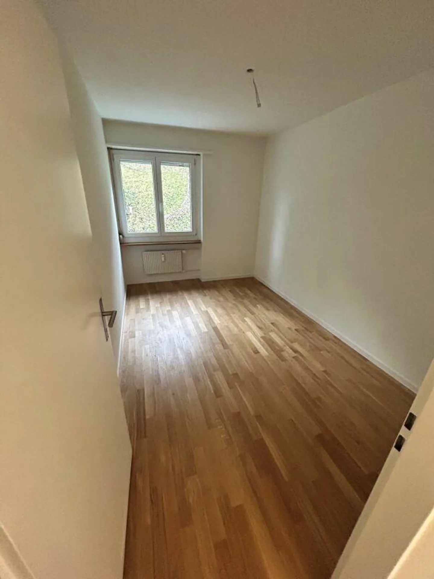 Renovated 4-Room Apartment - Photo 10 of 14