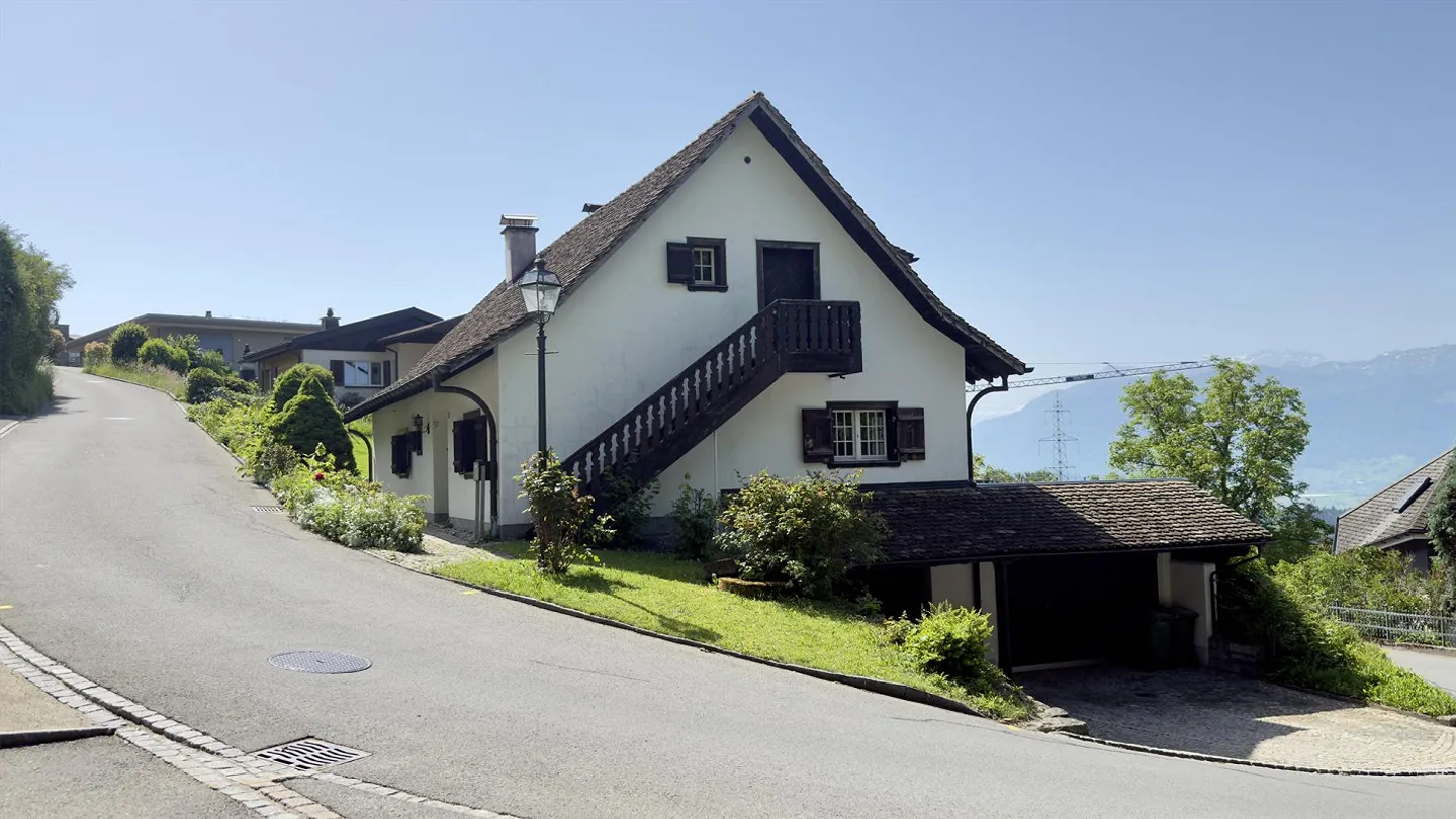 Charmantes Einfamilienhaus mit Seesicht - Foto 3 von 14