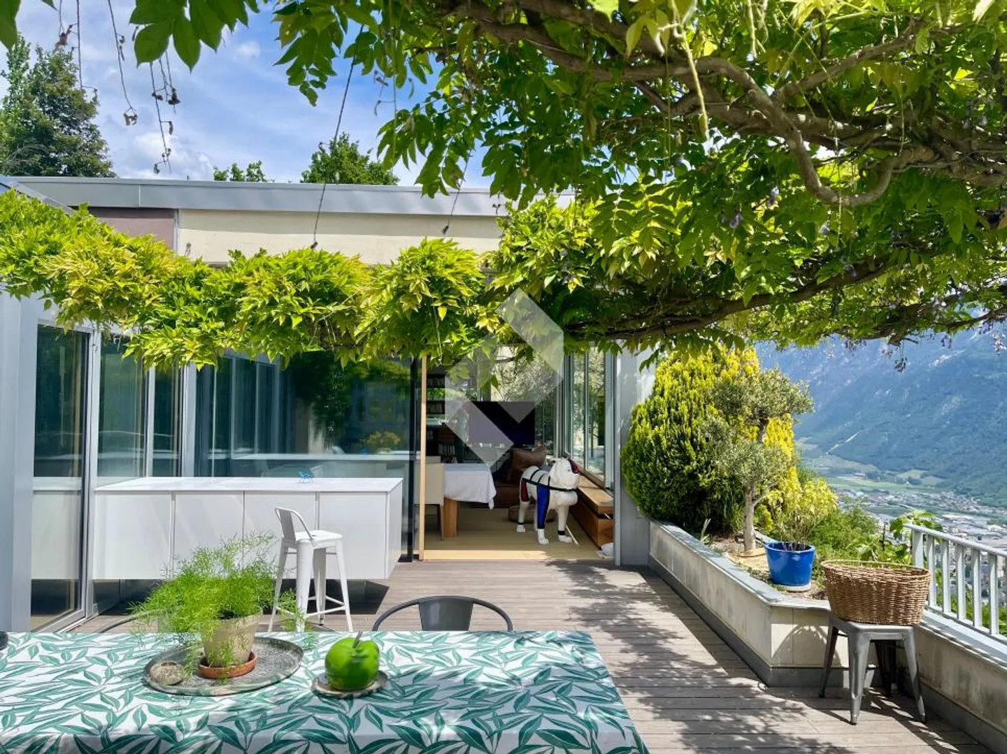 Magnificent individual house - Photo 1 of 13