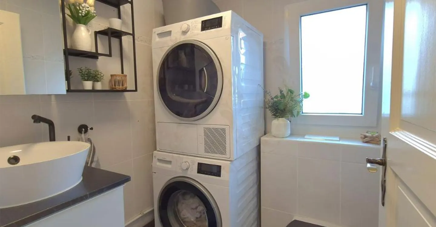 Charming Restored Mill Apartment - Photo 11 of 13