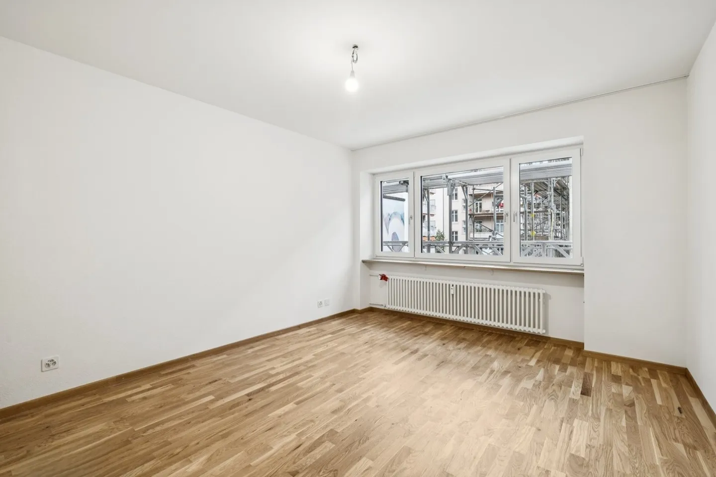 LOUER SANS CAUTION - Appartement moderne rénové avec une atmosphère lumineuse - Photo 5 sur 7