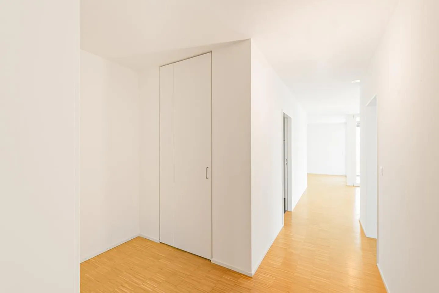 Moderne Wohnung mit Loggia - Foto 7 von 7