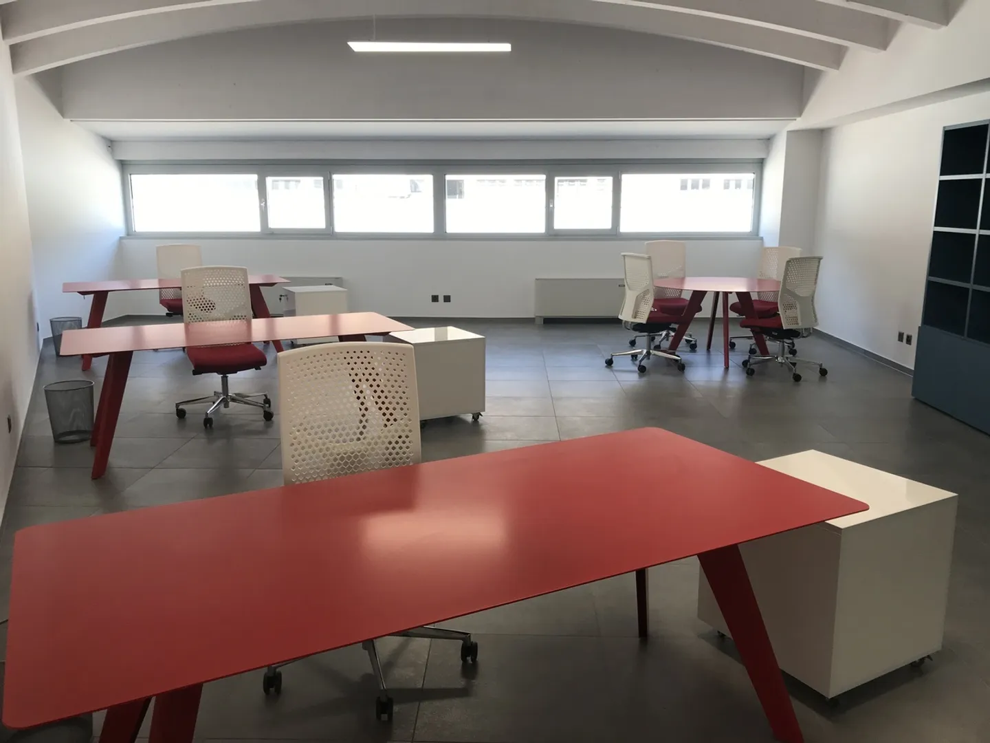 Espace Commercial Moderne à Bedano - Photo 3 sur 13