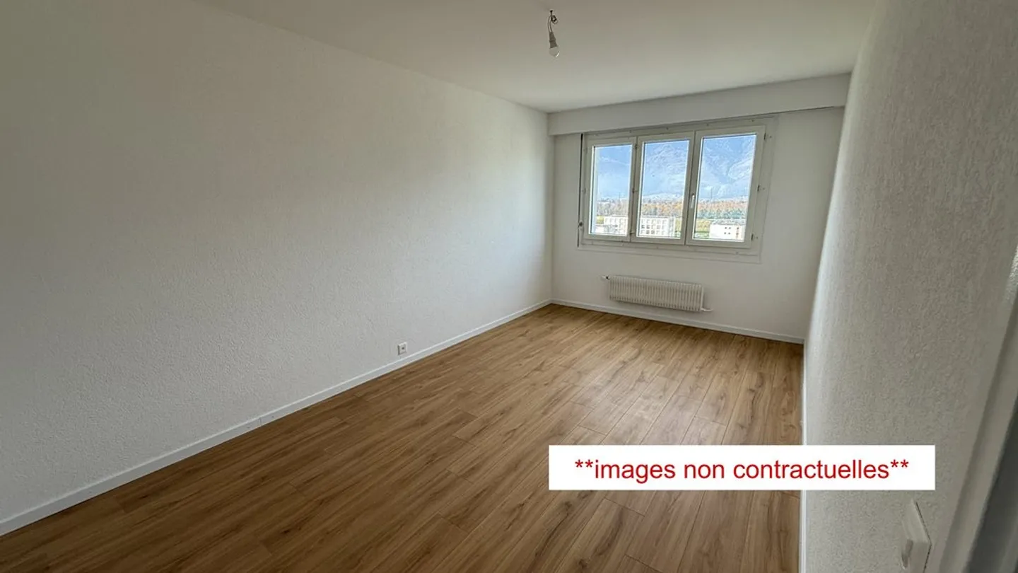 Renovated 3-Room Apartment - Photo 3 of 6