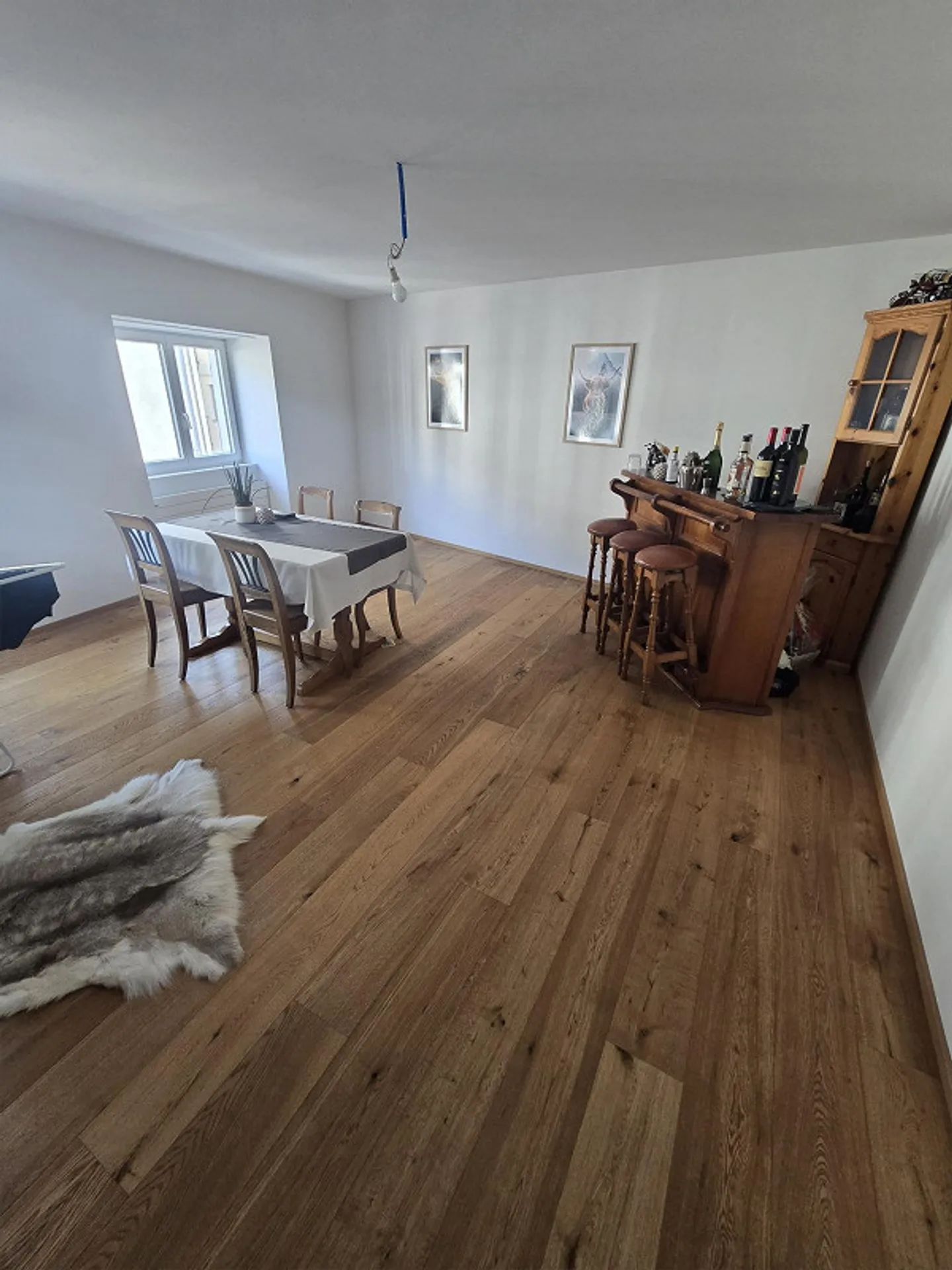 Roommate wanted for new shared apartment in beautiful 2-story flat. - Photo 12 of 12