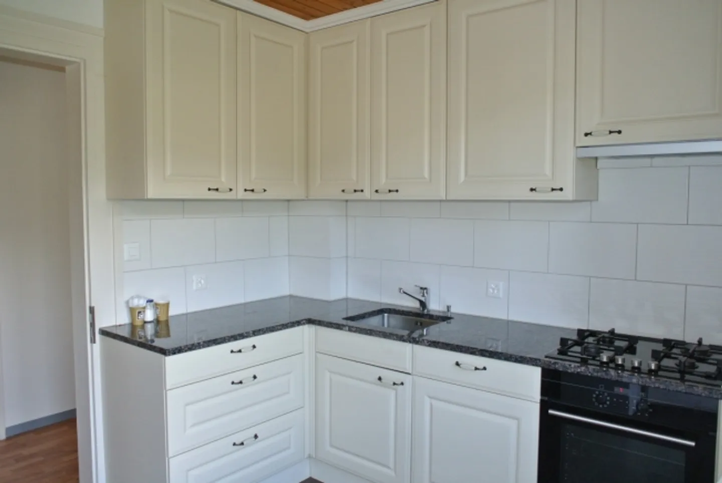 Superbe appartement de 4 pièces avec grande terrasse et balcon - Photo 3 sur 12