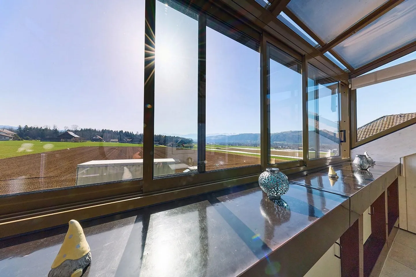 Vivre dans un emplacement privilégié : soleil, calme, vue sur la montagne - Photo 12 sur 13