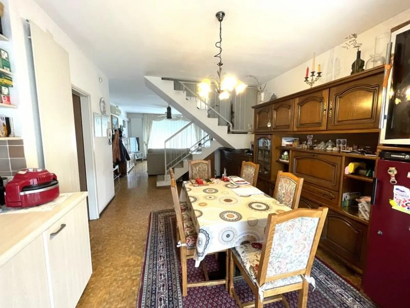DUPLEX LUMINEUX DE 4,5 PIÈCES AVEC BALCONS ET VUE DÉGAGÉE SUR LES COLLINES ENVIRONNANTES. - Photo 8 sur 13