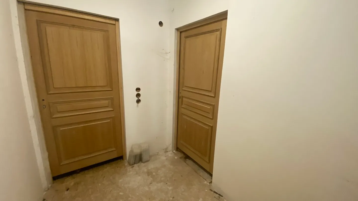 Mietgebäude mit 3 Wohnungen und einer geräumigen Scheune. - Foto 15 von 29
