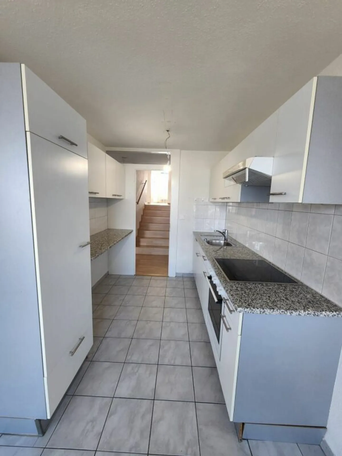 4.5 Room Apartment with Breathtaking View Available for Rent Now! - Photo 7 of 9