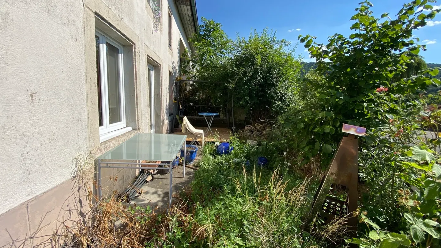Mietgebäude mit 3 Wohnungen und einer geräumigen Scheune. - Foto 27 von 29