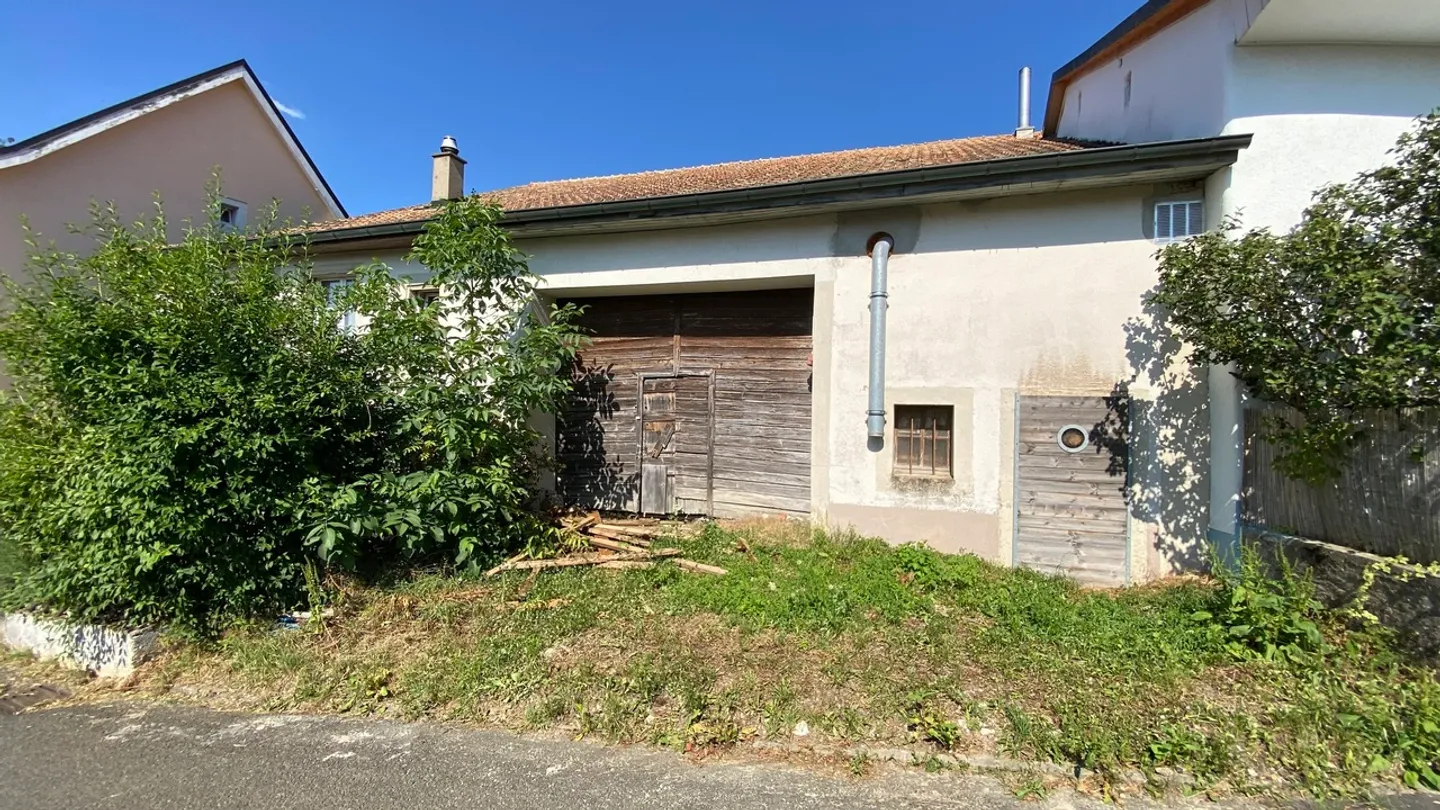 Mietgebäude mit 3 Wohnungen und einer geräumigen Scheune. - Foto 28 von 29