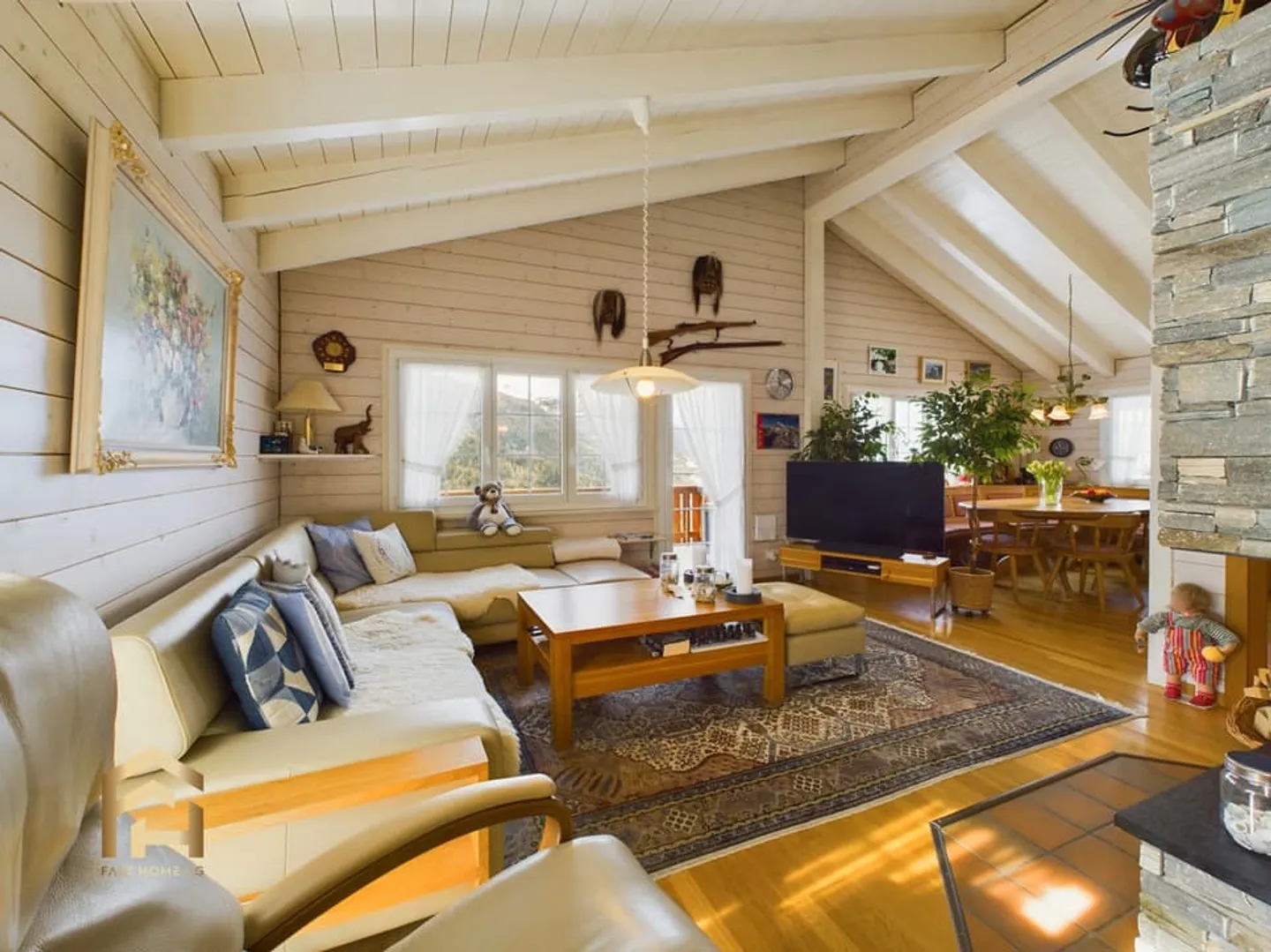 Dream house with breathtaking views - Photo 1 of 13