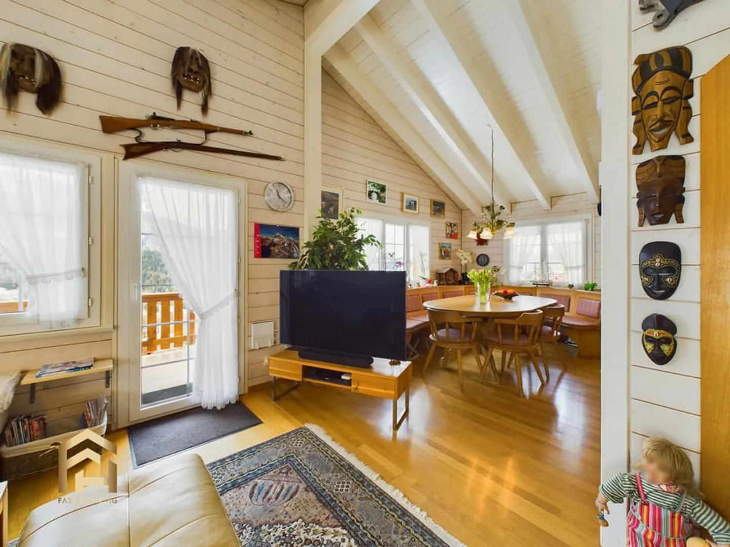 Dream house with breathtaking views - Photo 6 of 13