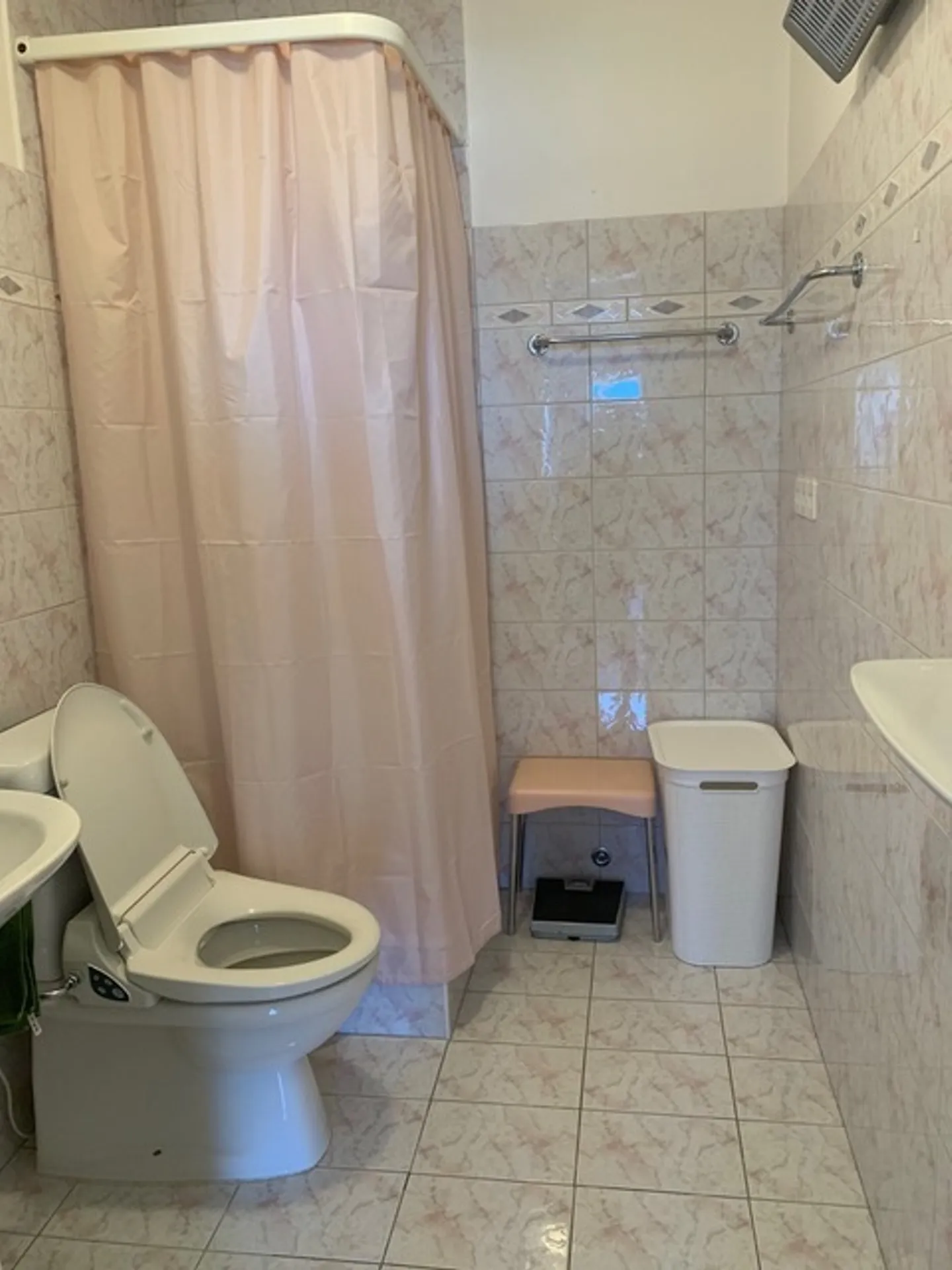 3.5 stanze in centro per la stagione - Foto 3 di 13