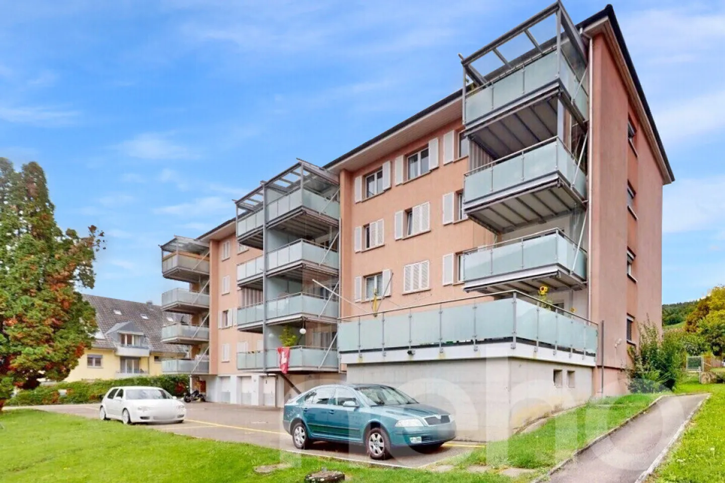 Spacious 6.5 Room Apartment on its Own Entire Floor! - Photo 1 of 12