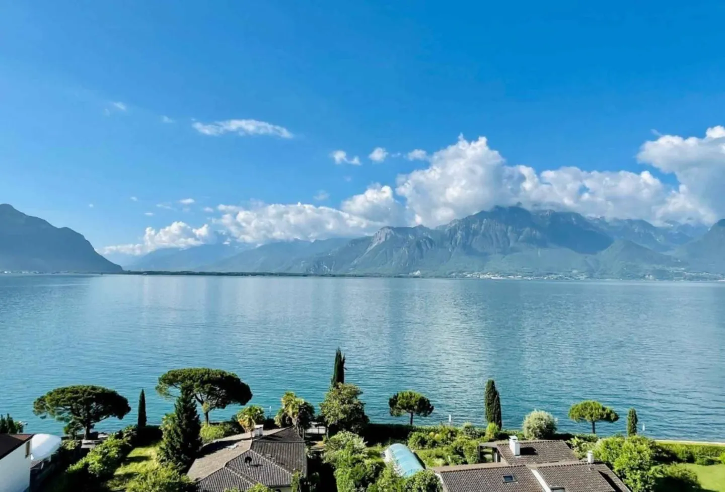 Appartamento con 3,5 stanze nel cuore di Clarens con vista panoramica mozzafiato - Foto 1 di 8
