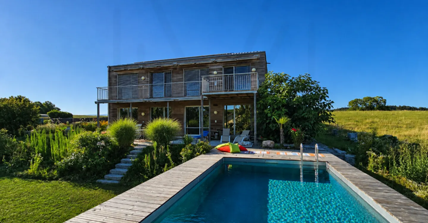A rare address, designed for those seeking space, light, and serenity. - Photo 1 of 10
