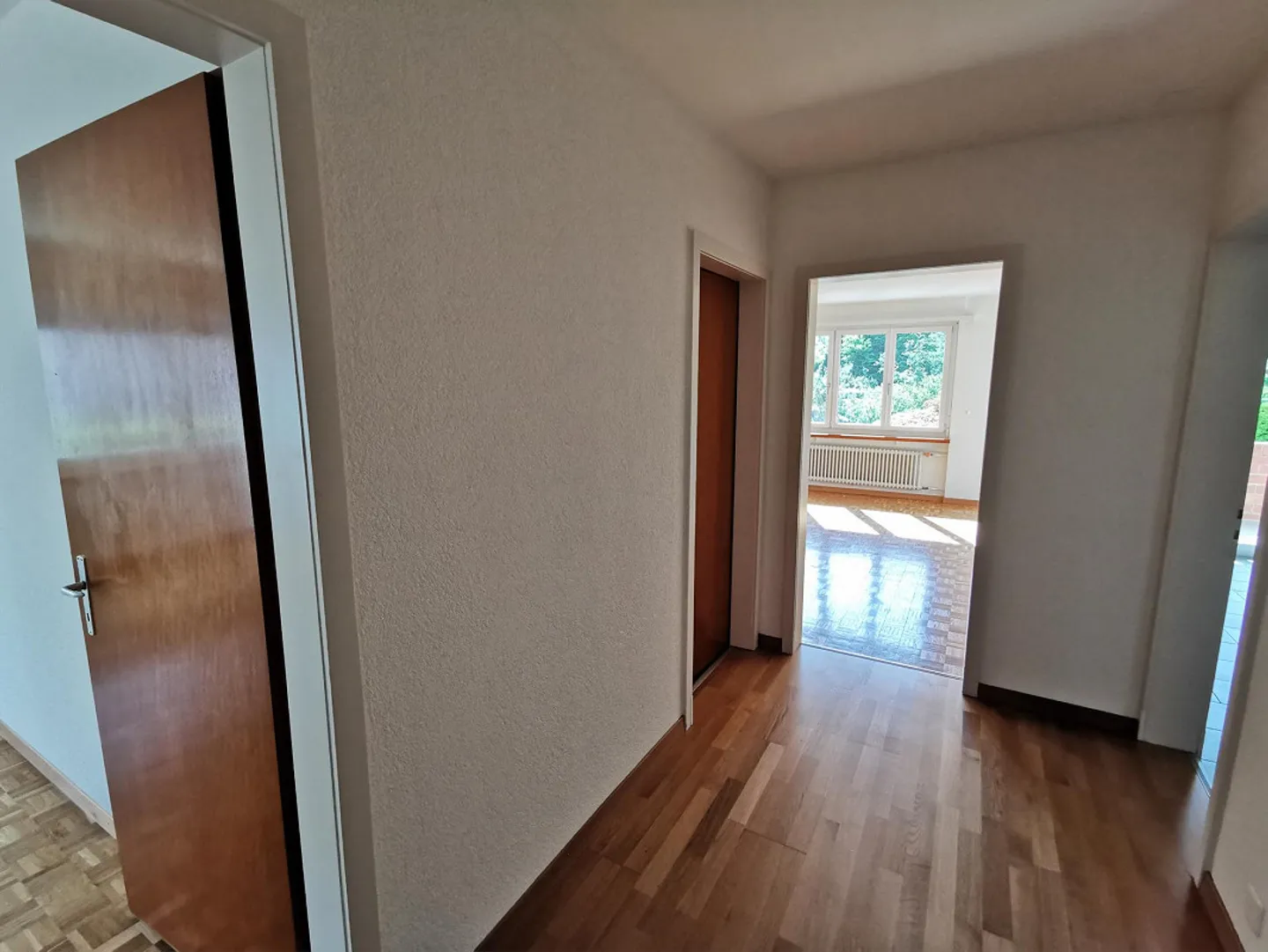 Bright 4-room apartment with comfort - Photo 1 of 12