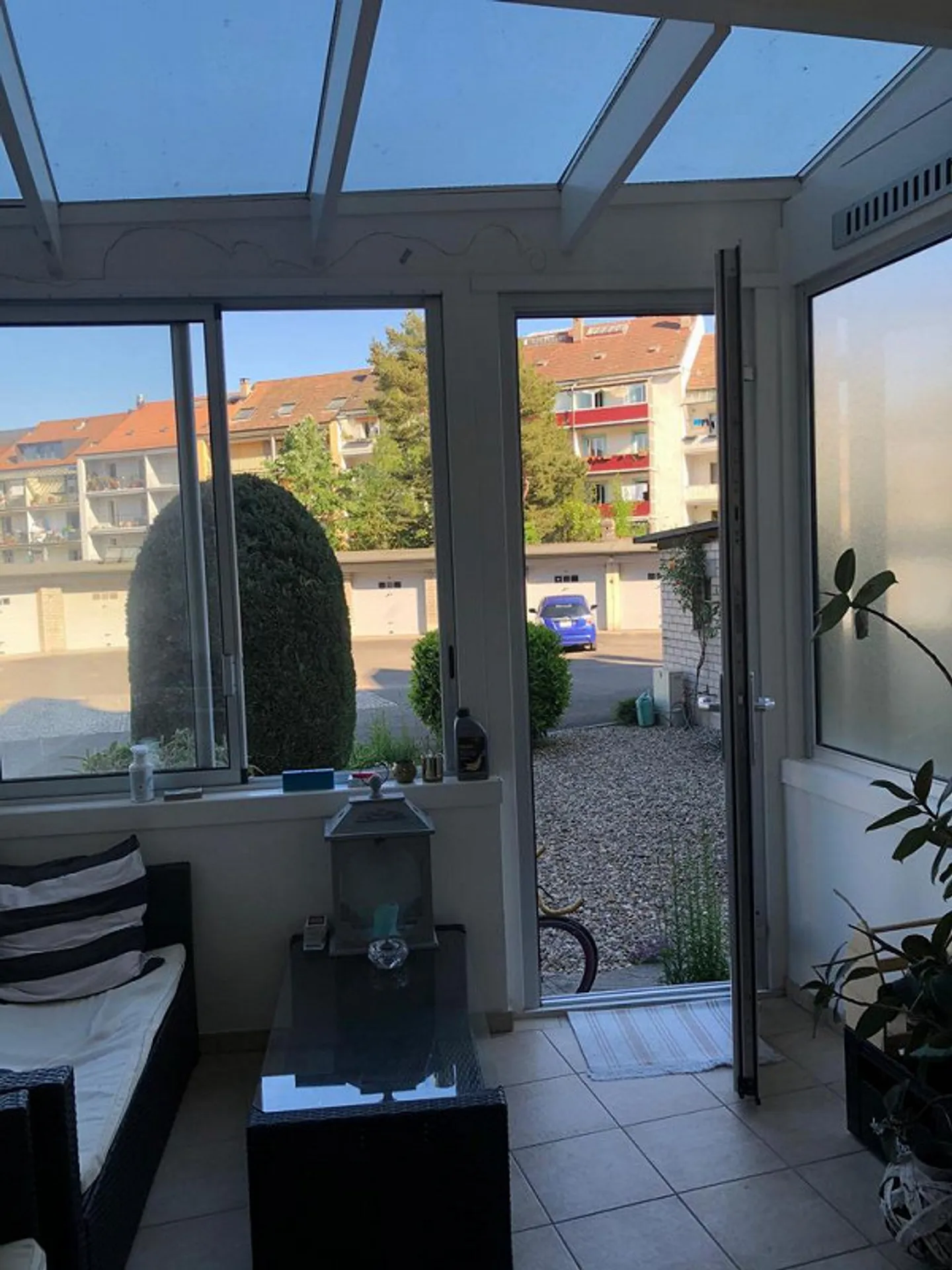 Charmante Wohnung mit Wintergarten - Foto 2 von 6