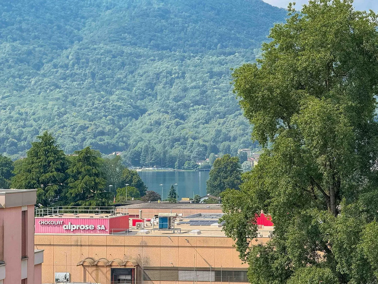 Elegante attico 4.5 locali a Caslano - Foto 9 di 11