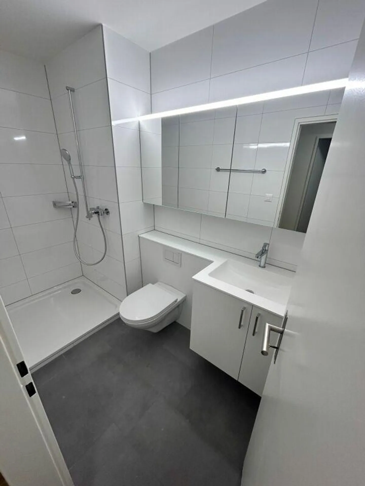 3.5-Room Apartment - Photo 4 of 10