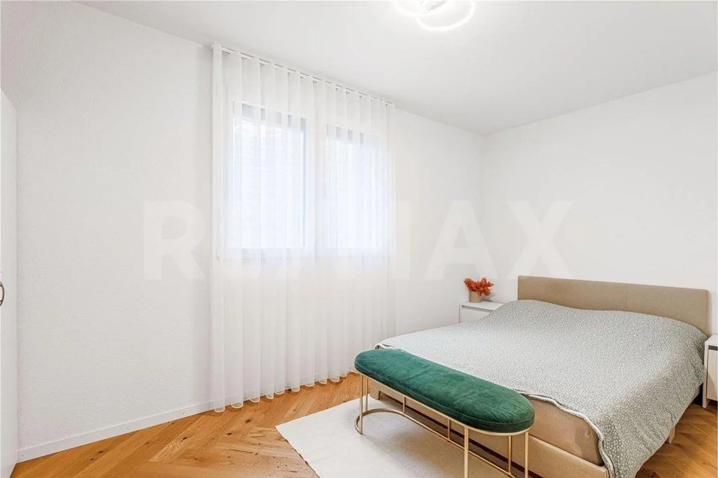 Perfect for your small family! Beautiful townhouse with 4.5 rooms, MINERGIE and low costs - Photo 10 of 11